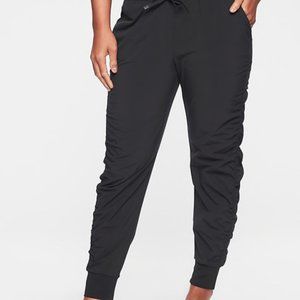 ATHLETA ATTITUDE PANT SIZE 0